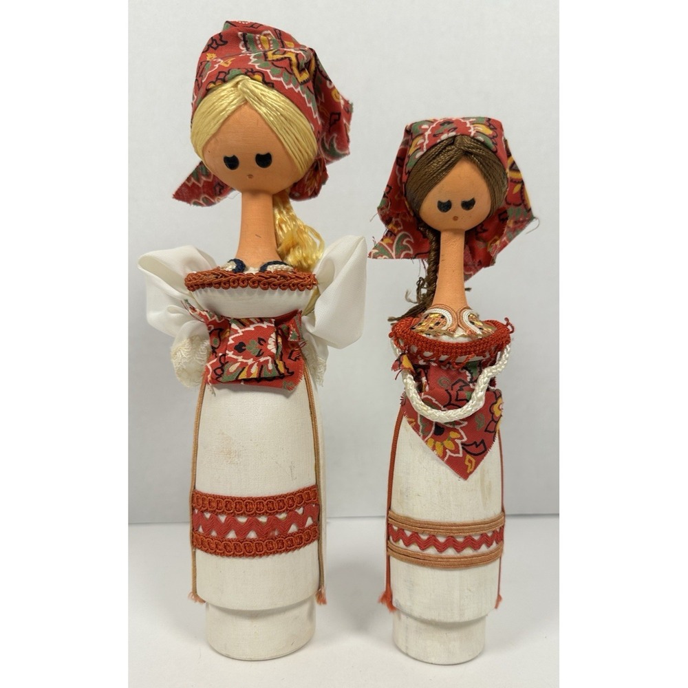 Handmade Vintage Pair Wooden Folk Art Peg Dolls Shelf Sitter Hand Painted MCM